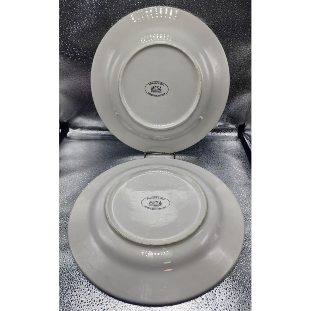 Mesa International Embossed Dot & Scrolls Dinner Plates (Set of 2) - Picture 2 of 12